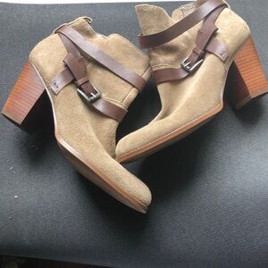 EUC ivanka trump suede booties